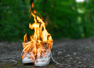 burning feet symptoms of peripheral neuropathy